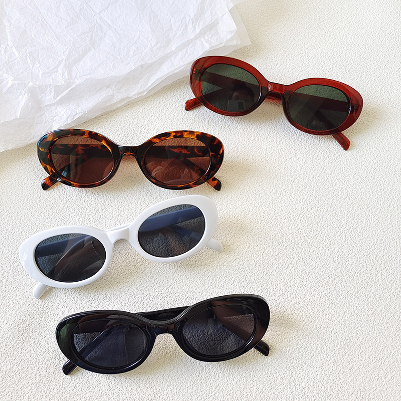 Vintage Small Oval Sunglasses  - Women Fashion Glasses recension och pris