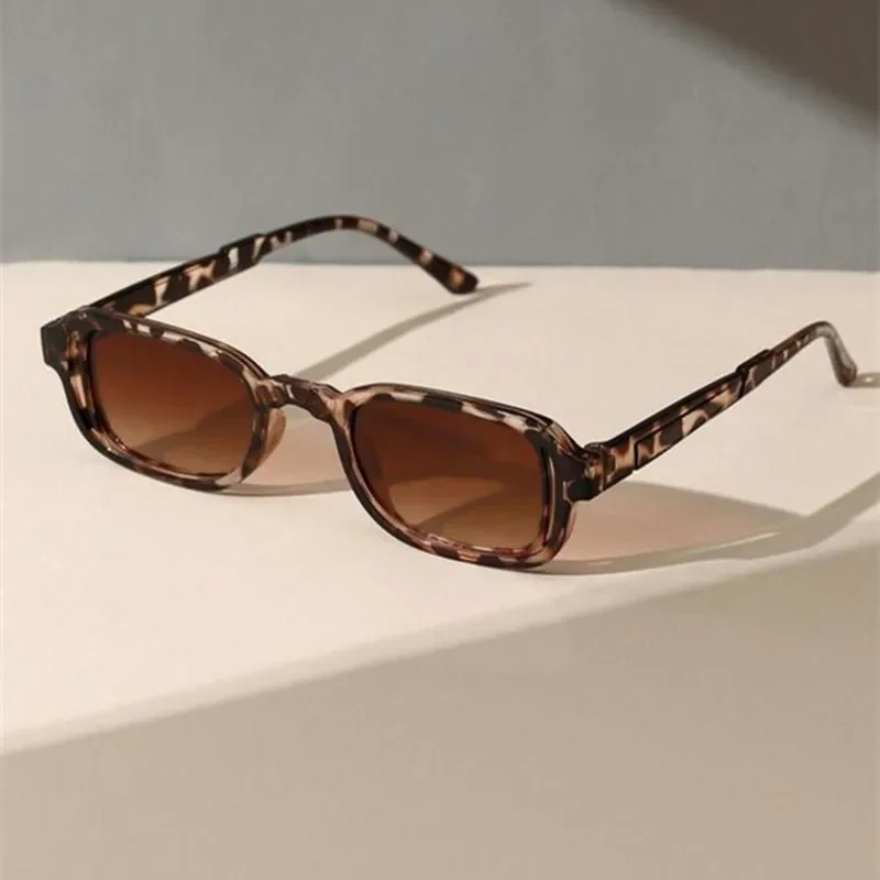 Luxurious Rectangle Sunglasses - Women Fashion Glasses recension och pris